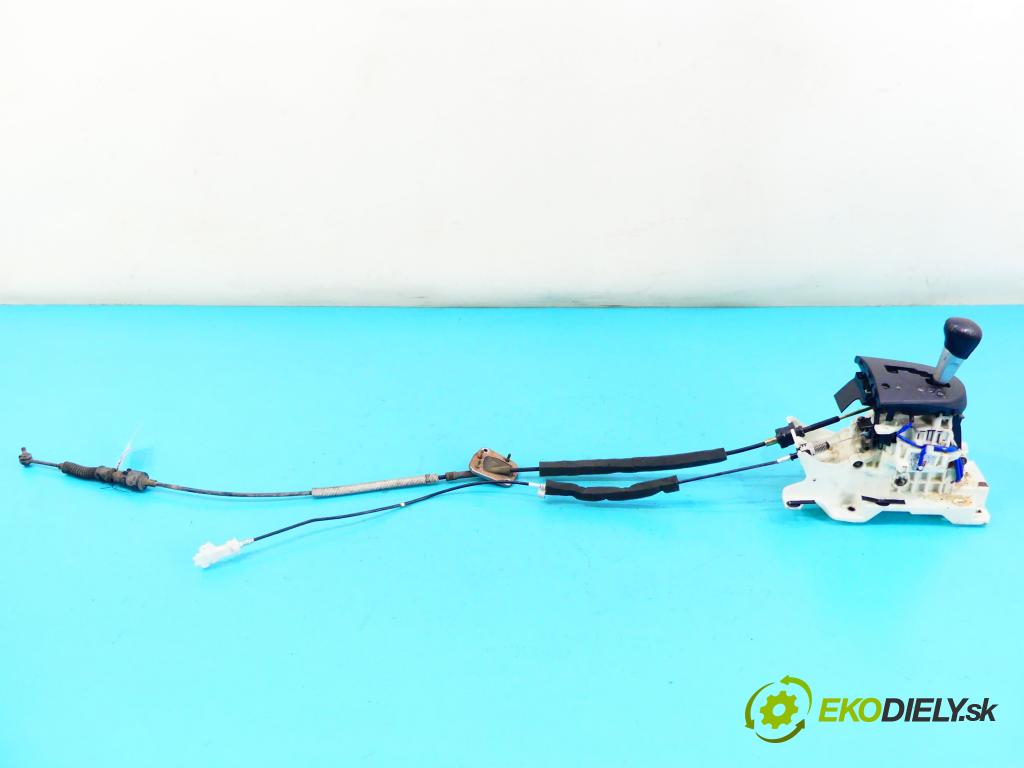 Mitsubishi Outlander II 2006-2013 3.0 V6 219KM automatic 161 kW 2998 cm3 5- Páka: Změny: stupeň,rýchlosť 2400A030 (Rýchlostné páky / kulisy)