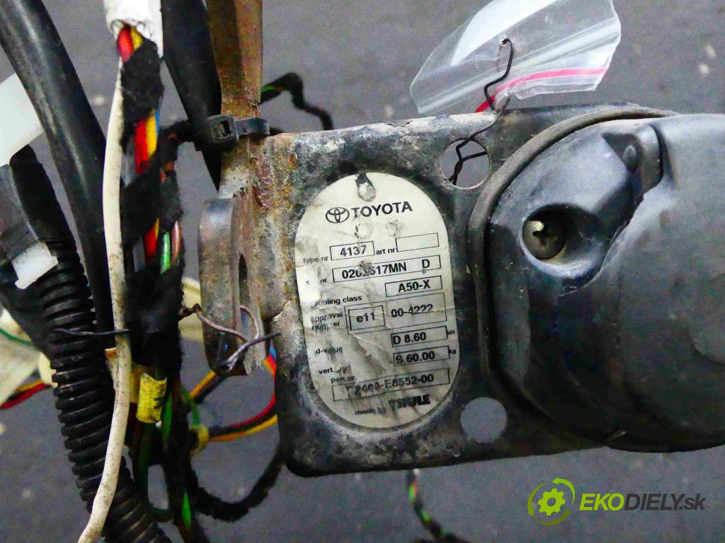 Toyota Corolla Verso II 2004-2009 2.2 D4D 136hp manual 100 kW 2231 cm3 5- oko tažné