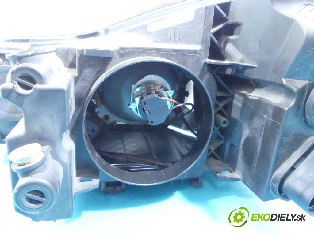 Skoda Octavia II 2004-2013 1.4 tsi 122 HP automatic 90 kW 1390 cm3 5- Reflektor: pravý 1Z1941016F (Pravé)