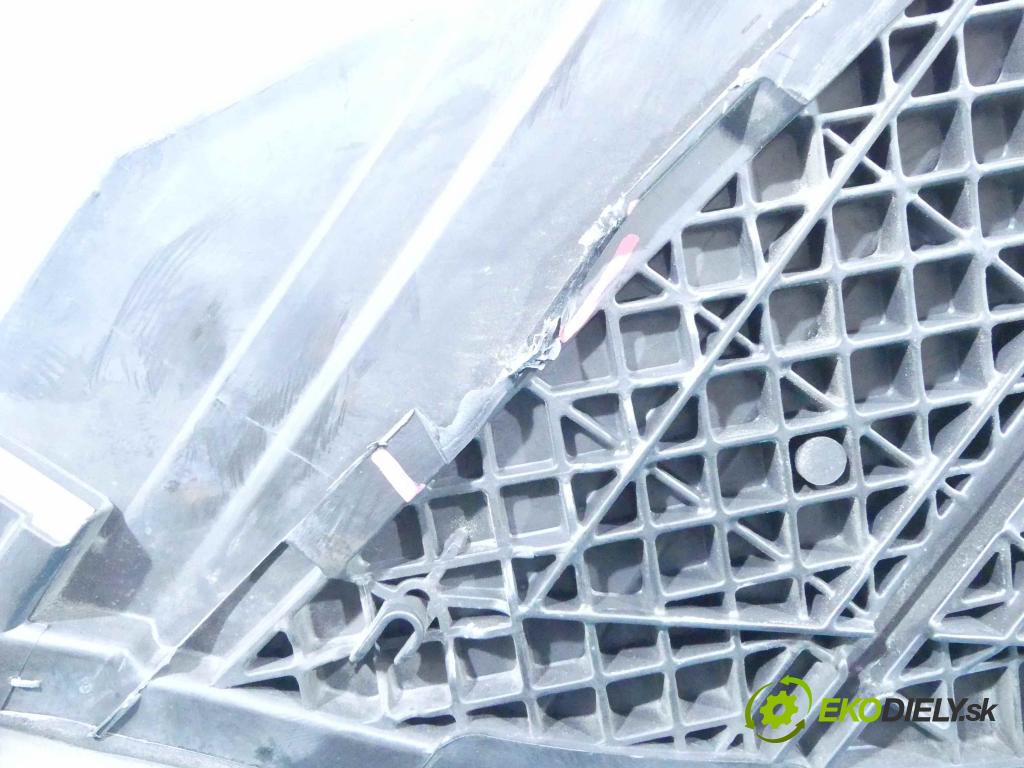 Skoda Octavia II 2004-2013 1.4 tsi 122 HP automatic 90 kW 1390 cm3 5- Reflektor: pravý 1Z1941016F (Pravé)