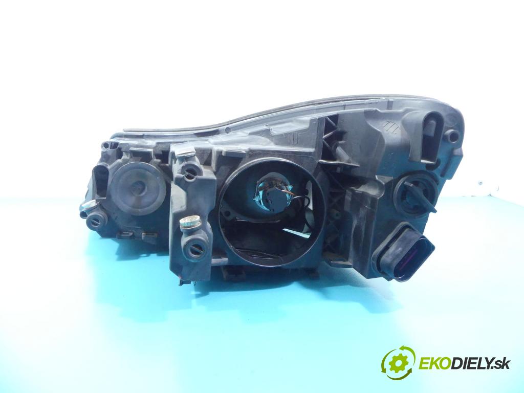 Skoda Octavia II 2004-2013 1.4 tsi 122 HP automatic 90 kW 1390 cm3 5- Reflektor: pravý 1Z1941016F (Pravé)