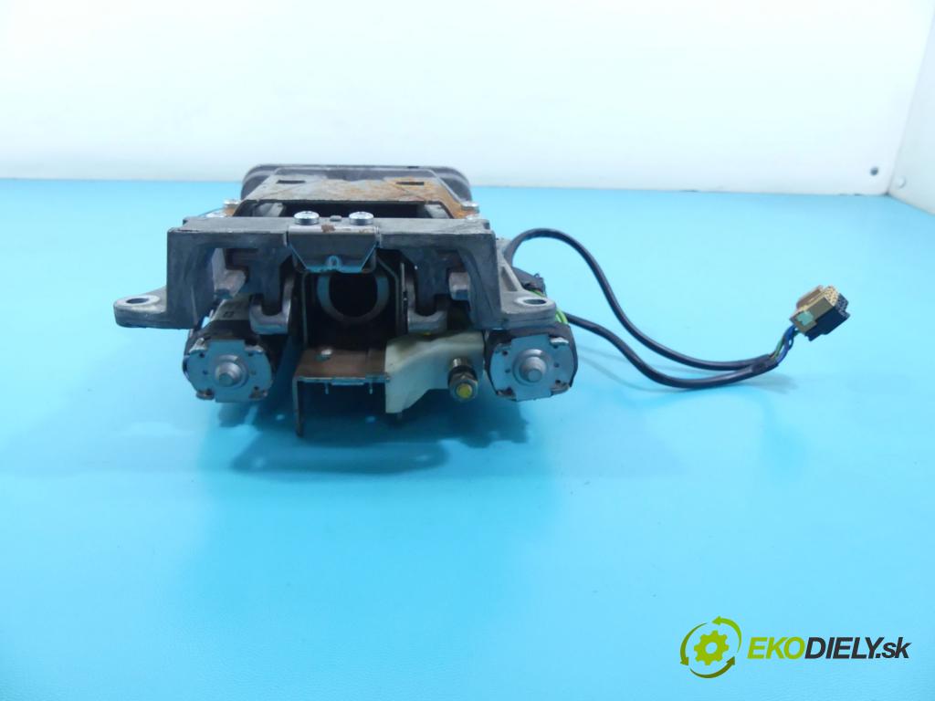 Audi A8 D3 2002-2009 4.2 V8 334HP automatic 246 kW 4172 cm3 4- Sloupec: volant 4E0419501A (Tyče riadenia (volantu))