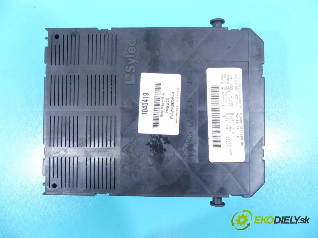 Peugeot 307 1.6 16v 109 HP manual 80 kW 1587 cm3 3- modul riadiaca jednotka 9644098180 (Ostatné)