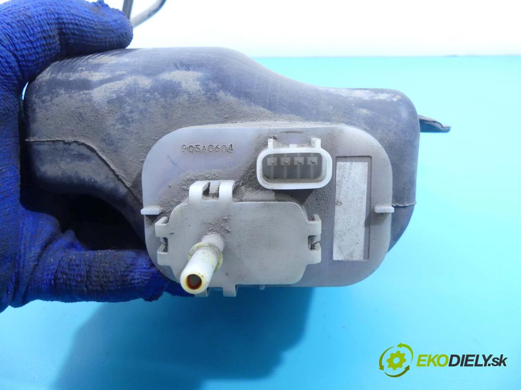 Mazda 3 II BL 2008-2013 1.6 citd 109 hp manual 80 kW 1560 cm3 5- Nádrž: 3N61-9C103-AC