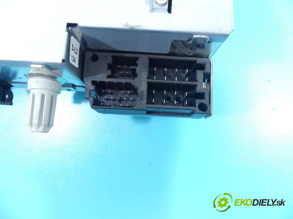 Renault Thalia II 2008-2013 1,2.0 16v 75 HP manual 55 kW 1149 cm3 4- Radio továreň: 8200791253