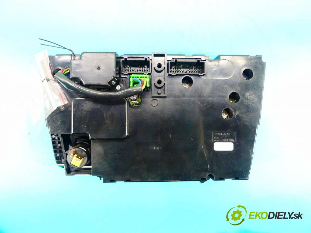 Volvo S80 I 1998-2006 2.9 204 HP automatic 150 kW 2922 cm3 4- panel kúrenia