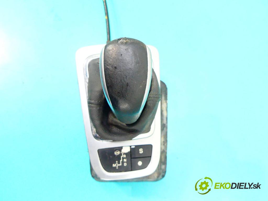 Citroen C5 II 2008-2017 2.7 hdi 204 HP automatic 150 kW 2720 cm3 5- Páka: Změny: stupeň,rýchlosť 9681617780 (Rýchlostné páky / kulisy)