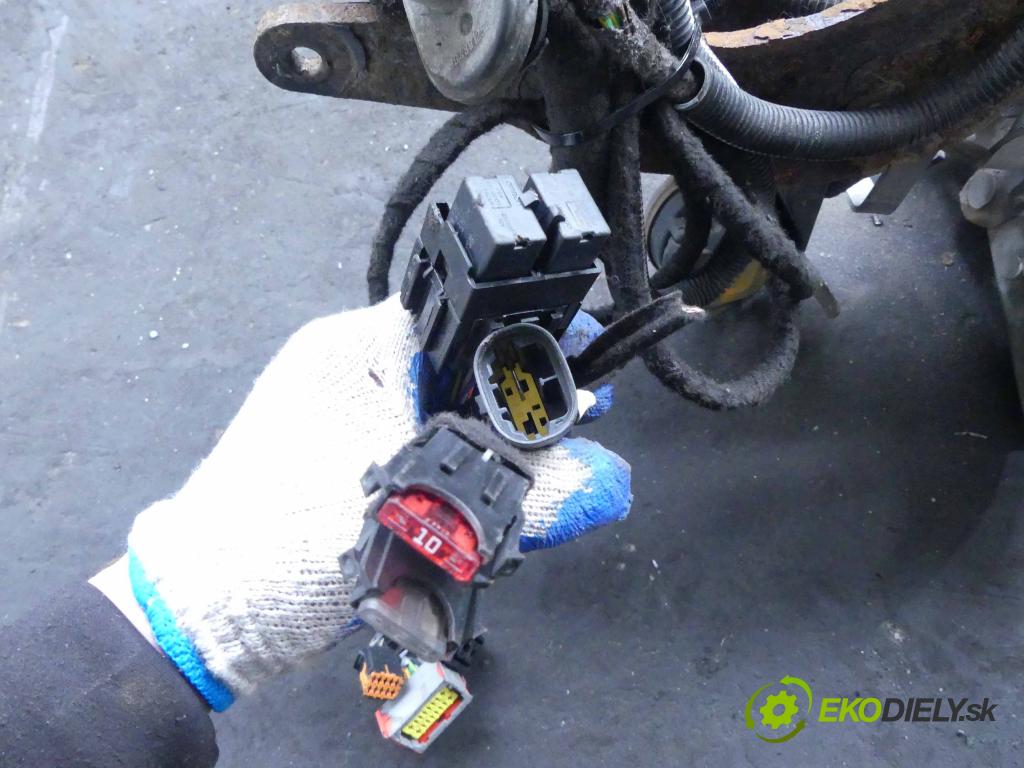 Citroen C5 II 2008-2017 2.7 hdi 204 hp automatic 150 kW 2720 cm3 5- oko tažné