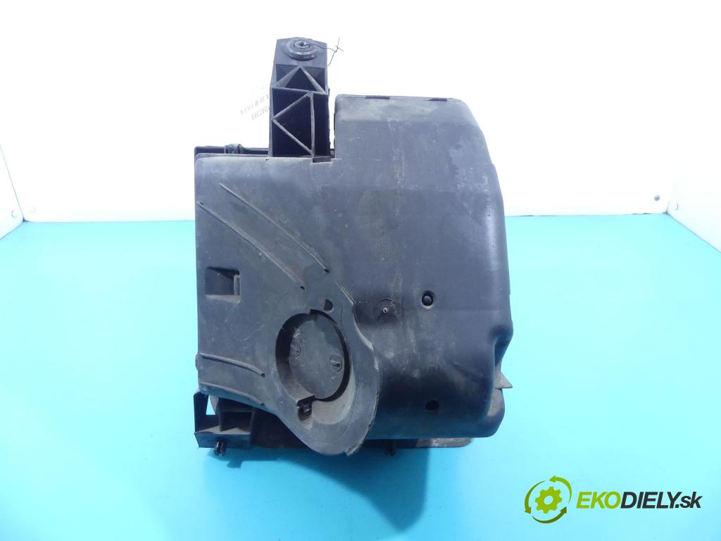 Vw Passat B5 1995-2005 1.8 20v 125 hp manual 92 kW 1781 cm3 4- obal filtra vzduchu 058133837E (Kryty filtrů)