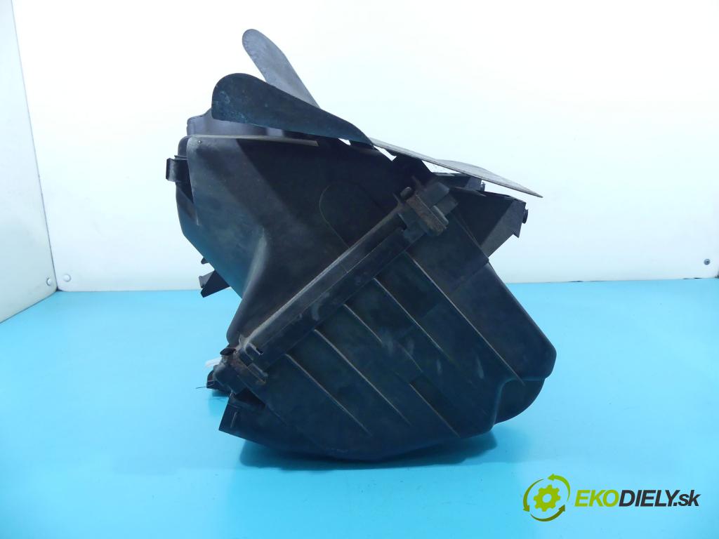 Vw Passat B5 1995-2005 1.8 20v 125 hp manual 92 kW 1781 cm3 4- obal filtra vzduchu 058133837E (Kryty filtrů)