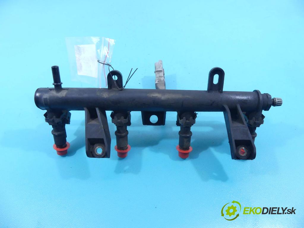 Peugeot 206 1.4 75 HP manual 55 kW 1360 cm3 5- vstrek 01F002A (Vstrekovače)