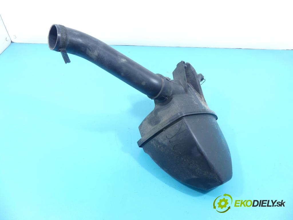 Nissan Qashqai 06-13 1.6 16v 114 HP manual 84 kW 1598 cm3 5- Trubka: 1021735S01