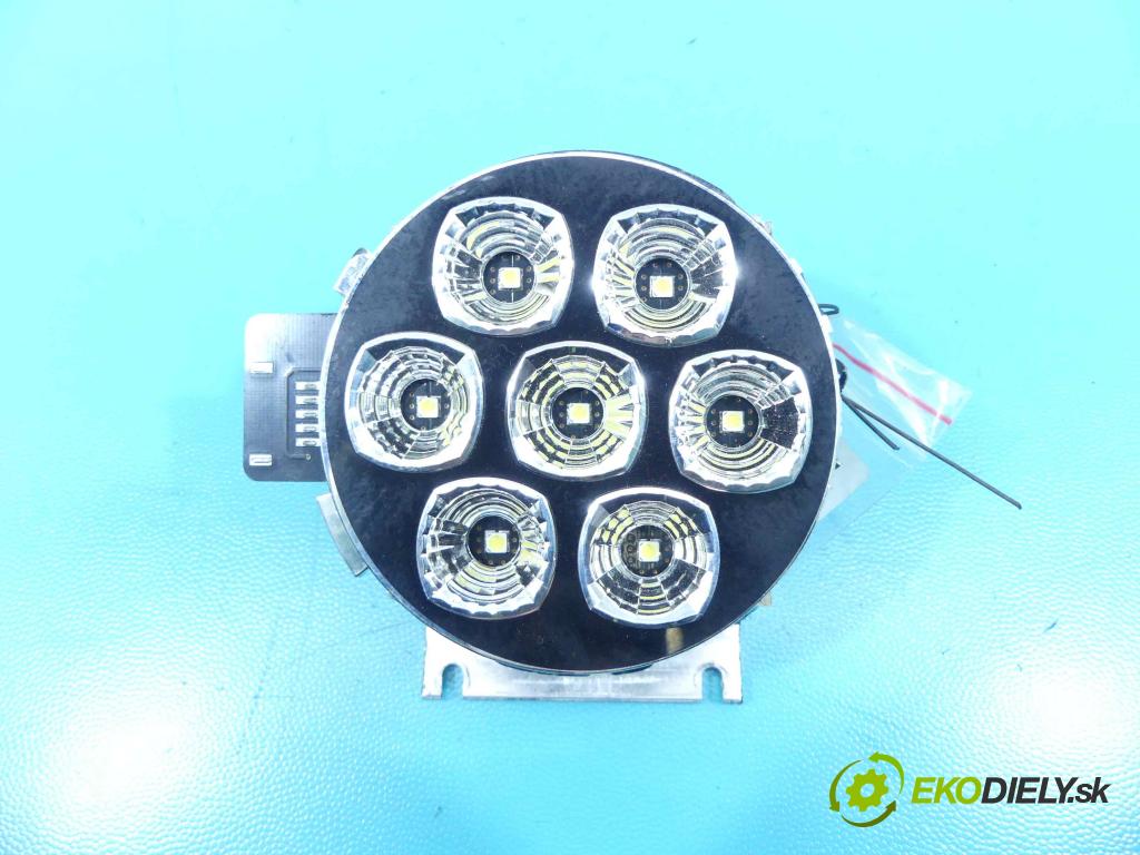 Peugeot 508 2010-2018 2.0 hdi 163 HP automatic 120 kW 1997 cm3 5- Reflektor: pravý 90009396 (Pravé)