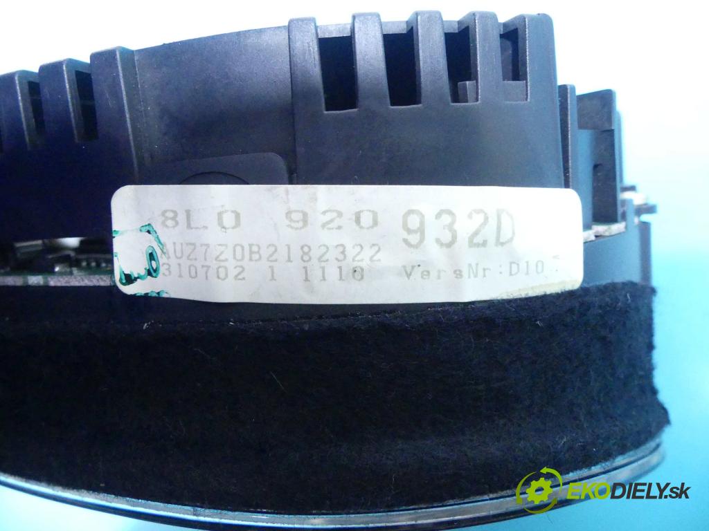 Audi A3 8L 1996-2003 1.9 tdi 131 HP manual 96 kW 1896 cm3 3- prístrojovka/ budíky 8L0920932D (Prístrojové dosky, displeje)