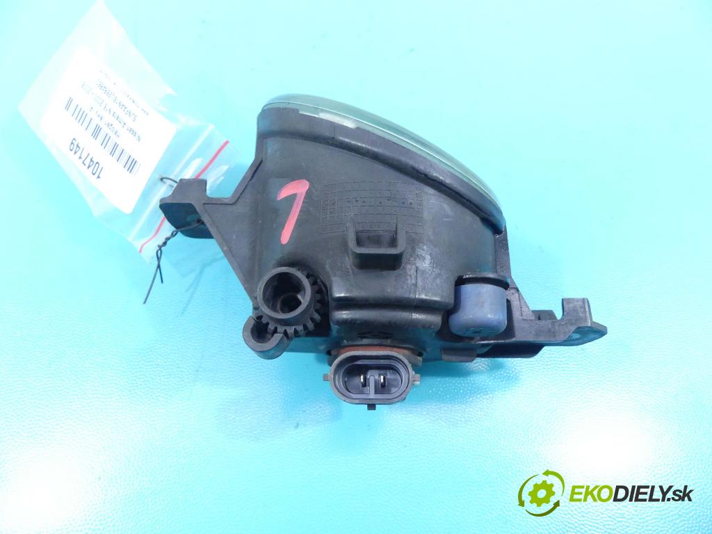 Nissan Almera N16 2000-2006 1.5 16v 98 HP manual 72 kW 1497 cm3 5- Halogen ľavý  (Ostatné)