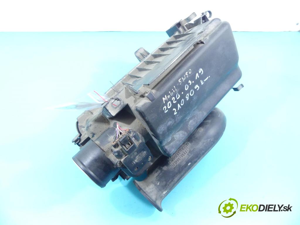 Toyota Yaris II 2005-2011 1.4 D4D 90 hp manual 66 kW 1364 cm3 3- obal filtra vzduchu  (Kryty filtrů)