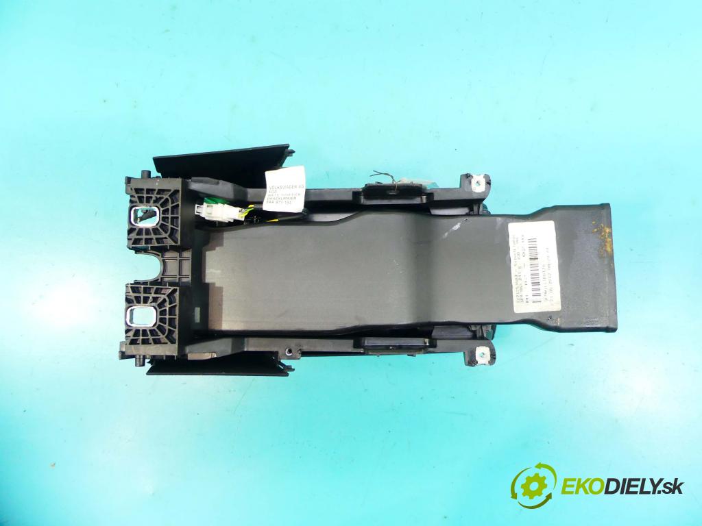 Vw Passat B7 2010-2014 2.0 tdi 140 HP manual 103 kW 1968 cm3 5- operadlo 3C0863319AQ (Lakťové opierky)