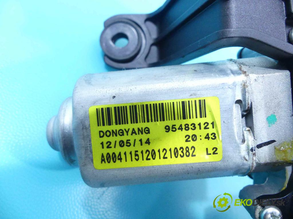 Chevrolet Cruze 1.7 VCDI 131 hp manual 96 kW 1686 cm3 5- motor stěrače zadní 95483121