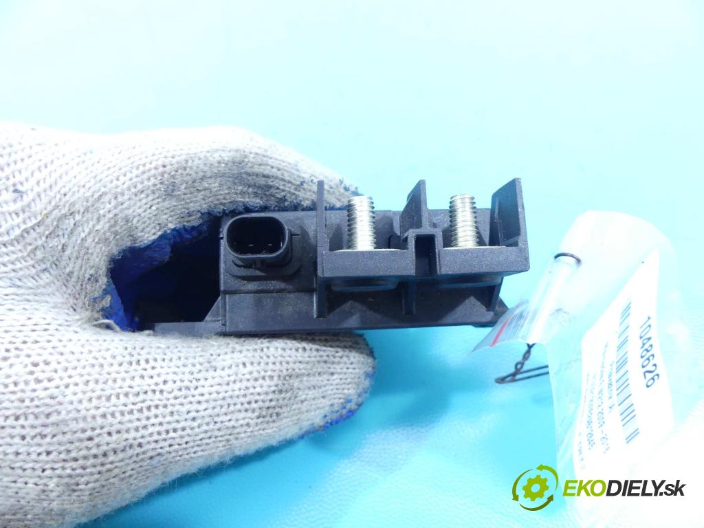 Mercedes E W212 2009-2016 2,2.0 cdi 136 HP automatic 100 kW 2143 cm3 4- Relé: A0009822023 (Relé)