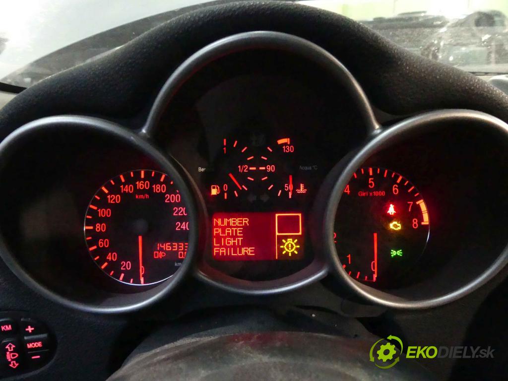 Alfa romeo 147 1.6 16v 105 HP manual 77 kW 1598 cm3 3- prístrojovka/ budíky 735374420 (Prístrojové dosky, displeje)