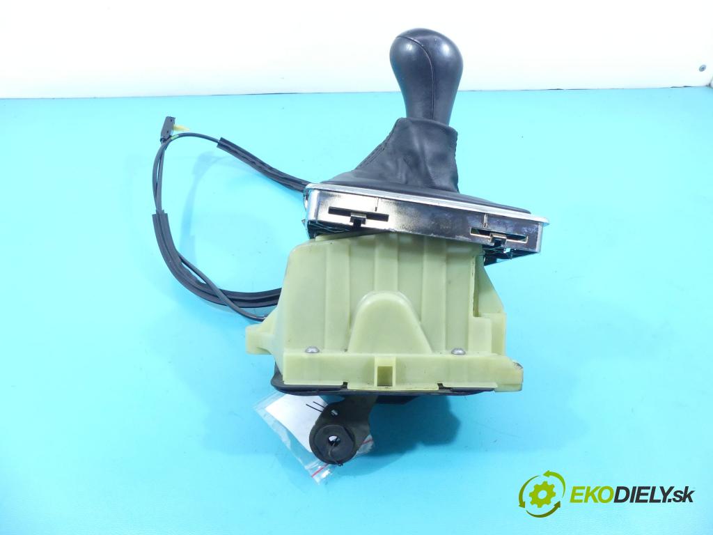 Mercedes E W212 2009-2016 2,2.0 cdi 136 HP automatic 100 kW 2143 cm3 4- Páka: Změny: stupeň,rýchlosť A2042678124 (Rýchlostné páky / kulisy)