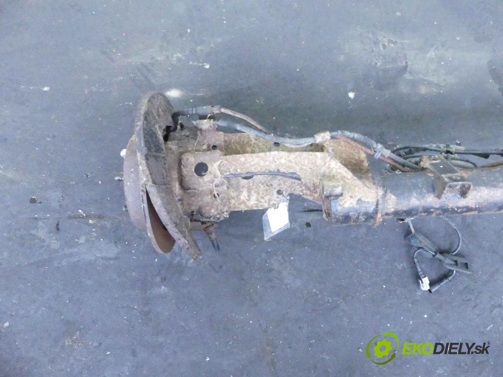 Chrysler Voyager 2.5 td 116 hp manual 85 kW 2499 cm3 5- zadní výztuha