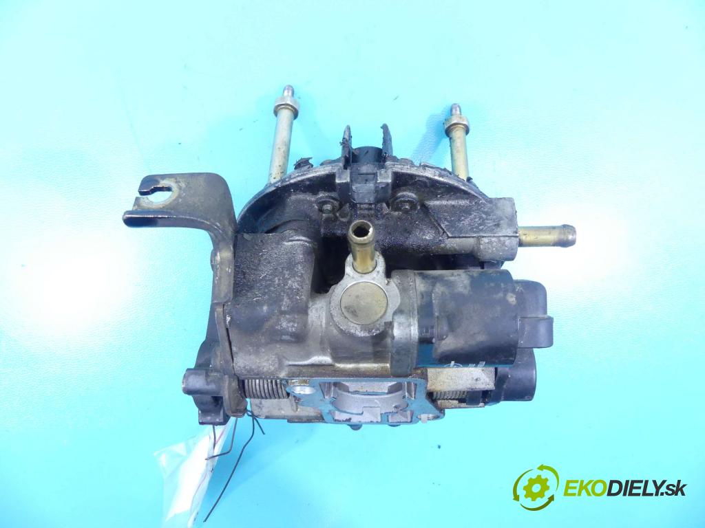 Fiat Punto I 1993-1999 1.1 JEDEN: 54 HP manual 40 kW 1108 cm3 5- vstrekovač  (Karburátory)