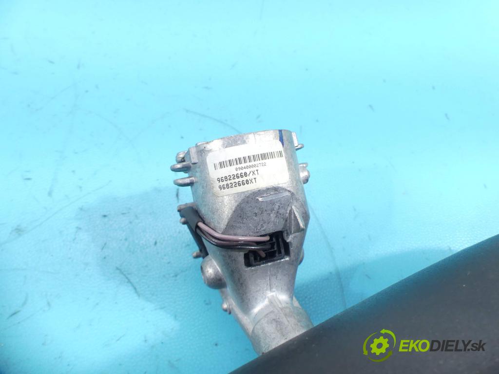 Citroen C5 II 2008-2017 2.0 HDI 140 hp manual 103 kW 1997 cm3 4- zpětné zrcátko vnitřní  (Světla vnitřní)