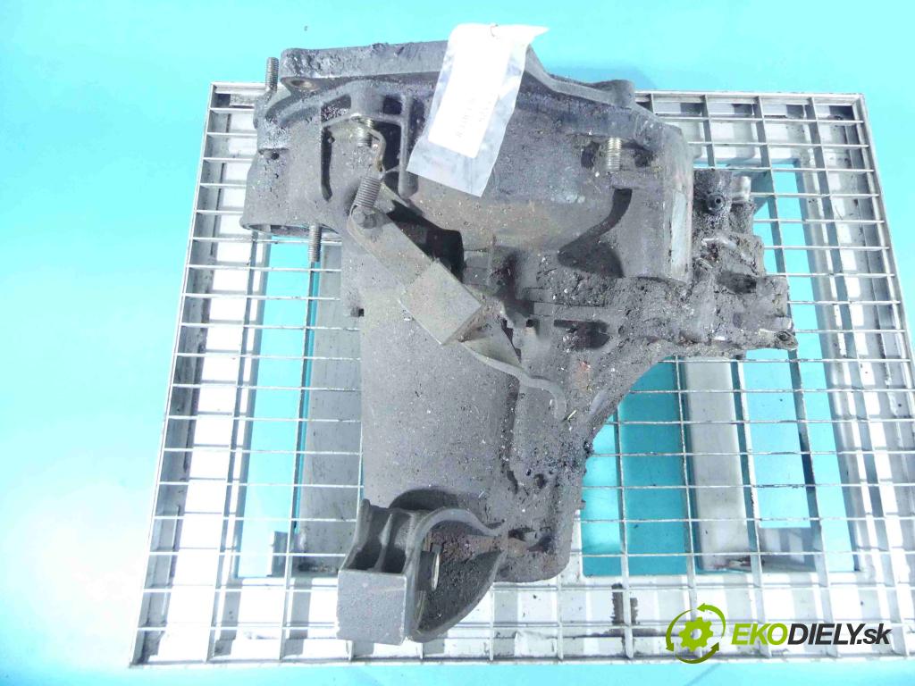 Skoda Felicia 1.9d 64 HP manual 47 kW 1896 cm3 5- prevodovka stupeň,rýchlosť manual 2471488YT