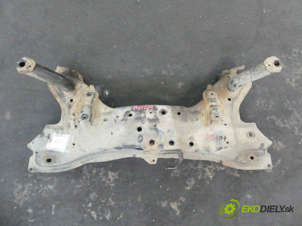 Daihatsu Cuore 1.0 12v 58 hp manual 43 kW 989 cm3 5- výztuha motoru 
