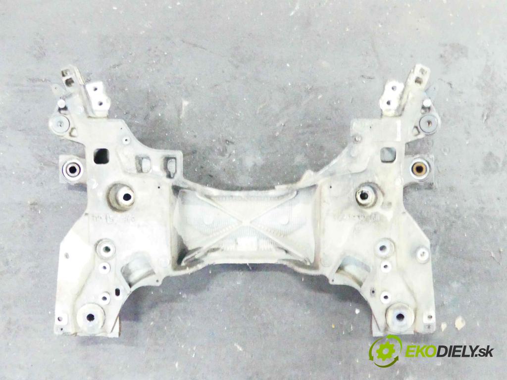 Citroen C5 II 2008-2017 2.0 HDI 140 hp manual 103 kW 1997 cm3 4- výztuha motoru