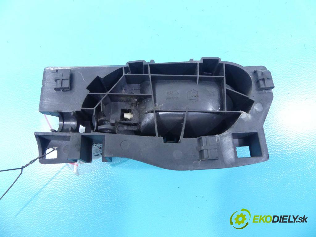 Fiat Scudo II 2006-2016 2.0 jtd 120 HP manual 88 kW 1997 cm3 5- rukoväť uvnitř: predné pravé