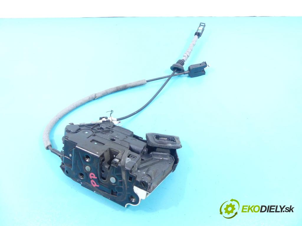 Vw Polo V 6R 2009-2017 1.6 tdi 90 hp manual 66 kW 1598 cm3 5- zámek přední pravý 5K1837016B