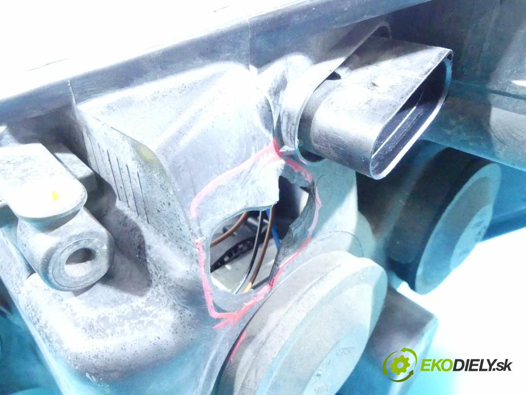 Ford S-max 2.0 tdci 140 HP automatic 103 kW 1997 cm3 5- Reflektor: pravý 6M21-13D154-AK (Pravé)