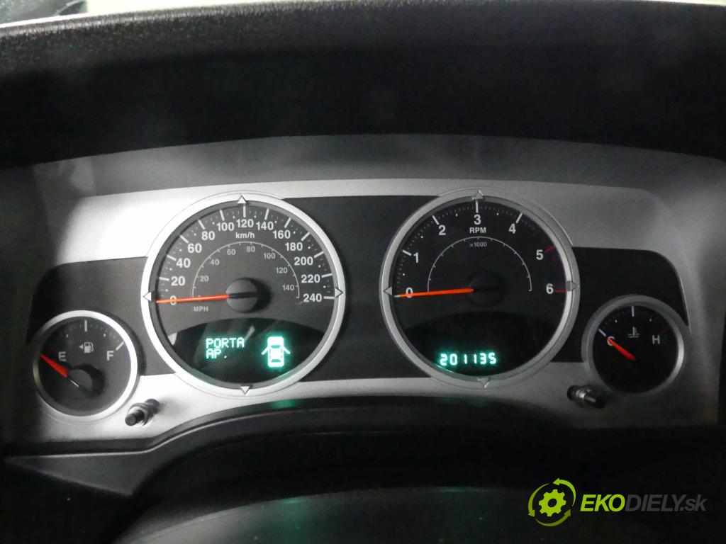 Jeep Patriot 2006-2017 2.0 CRD 140 HP manual 103 kW 1968 cm3 5- prístrojovka/ budíky 05172342AB (Prístrojové dosky, displeje)