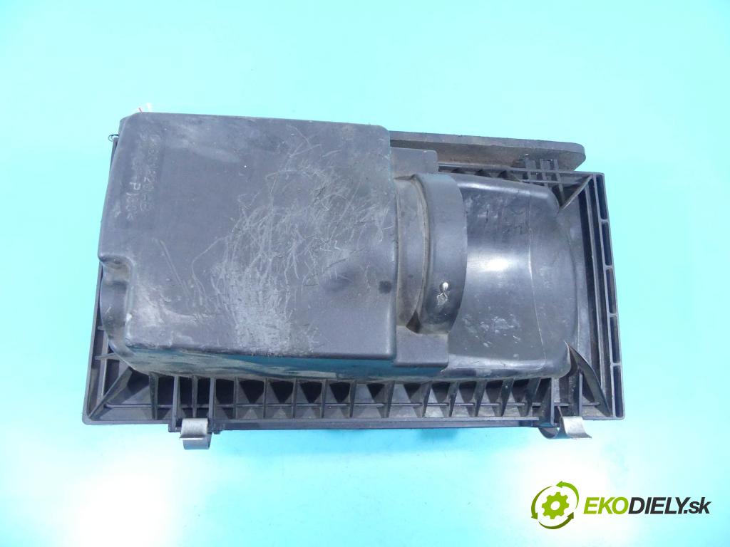 Jeep Patriot 2006-2017 2.0 CRD 140 hp manual 103 kW 1968 cm3 5- obal filtra vzduchu 04891820AB (Kryty filtrů)