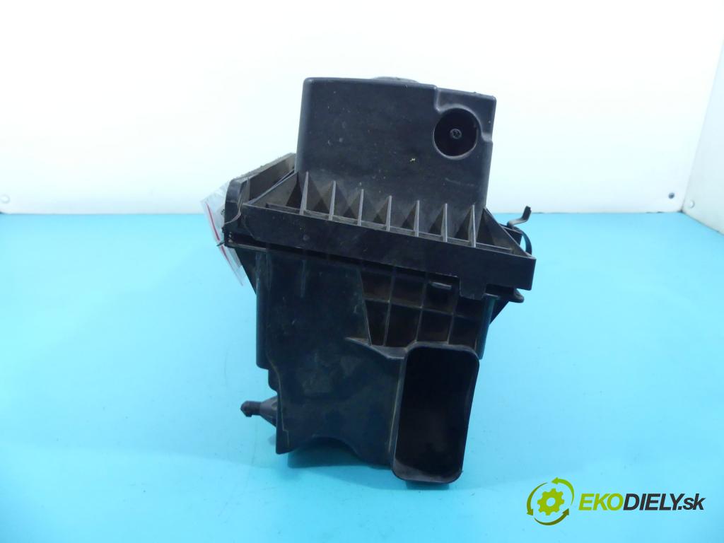 Jeep Patriot 2006-2017 2.0 CRD 140 hp manual 103 kW 1968 cm3 5- obal filtra vzduchu 04891820AB (Kryty filtrů)