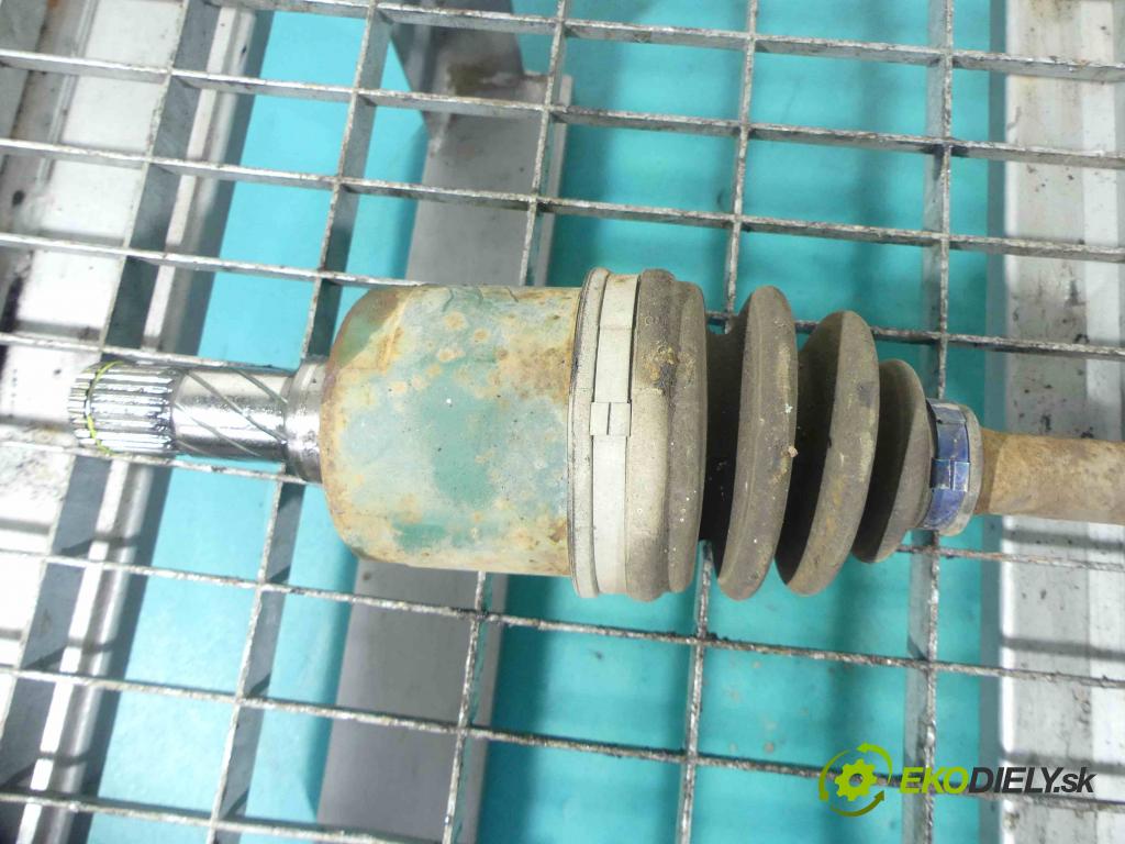 Mazda 323f 1.6 16v 98 HP manual 72 kW 1598 cm3 5- poloos ľavé  (Poloosy)