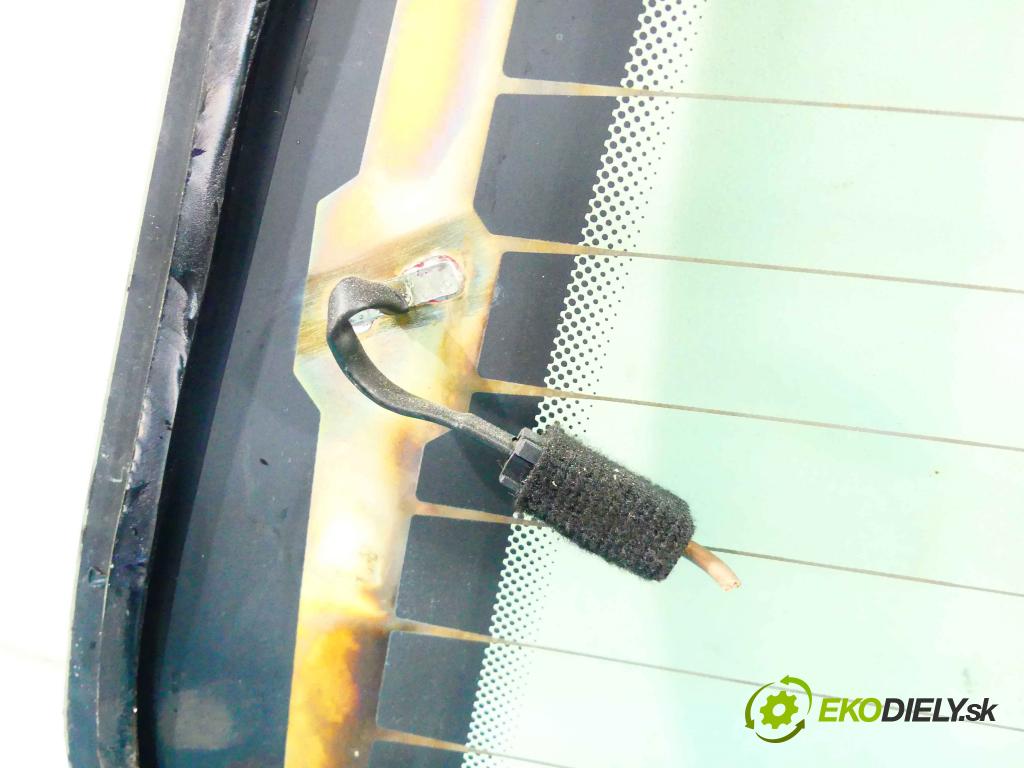 Opel Zafira A 1999-2005 1.8 16v 125 hp manual 92 kW 1796 cm3 5- sklo zadní  (Okna zadní)