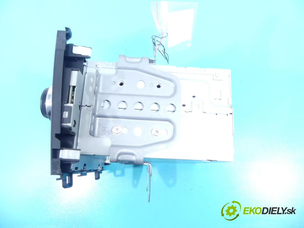 Honda CR-V III 2006-2011 2.0 16v 150 HP automatic 110 kW 1997 cm3 5- Radio továreň: 39100-SWA-G202-M1