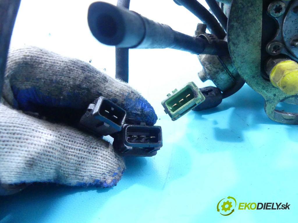 Volvo V40 I 1995-2004 1.9 TD 90 HP manual 66 kW 1870 cm3 5- čerpadlo vstrekovacia R8448B033A (Vstrekovacie čerpadlá)