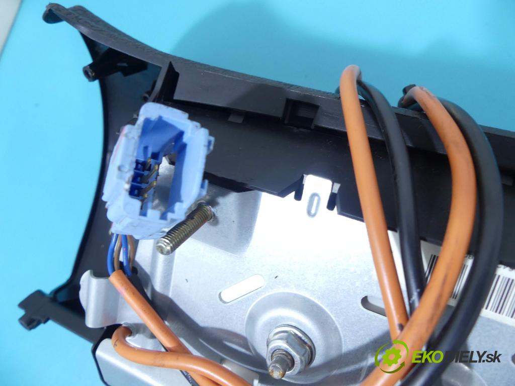 Peugeot 206 1.6 16v 109 HP manual 80 kW 1587 cm3 3- airbag vzduchové