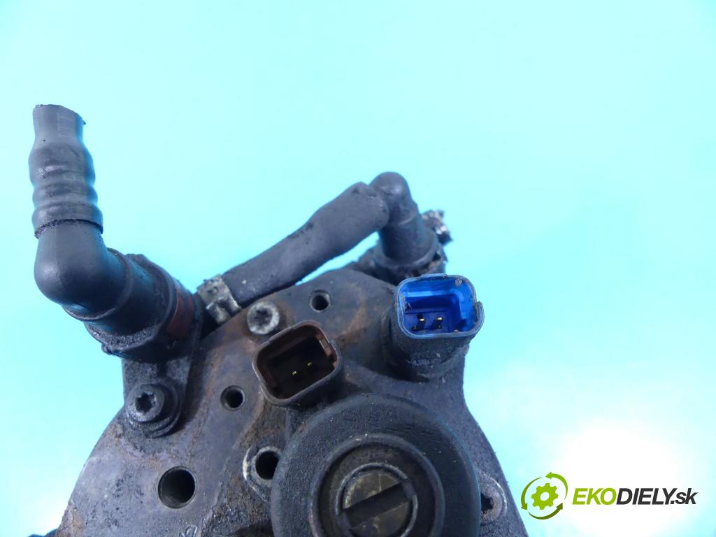 Ford Mondeo Mk3 2000-2007 2.0 tdci 131 hp manual 96 kW 1998 cm3 5- čerpadlo vstřikovací R9044Z034A (Vstřikovací čerpadla)