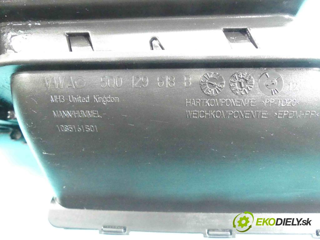 Skoda Octavia III 2013- 1.6 tdi 105 hp automatic 77 kW 1598 cm3 5- obal filtra vzduchu 5Q0129618B (Kryty filtrů)