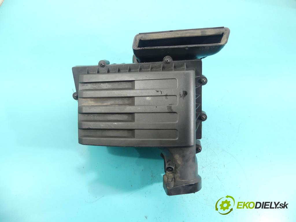 Skoda Octavia III 2013- 1.6 tdi 105 hp automatic 77 kW 1598 cm3 5- obal filtra vzduchu 5Q0129618B (Kryty filtrů)