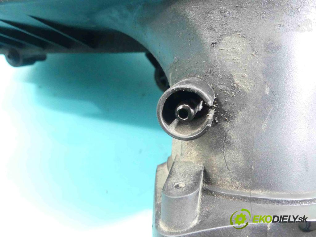 Skoda Octavia III 2013- 1.6 tdi 105 hp automatic 77 kW 1598 cm3 5- obal filtra vzduchu 5Q0129618B (Kryty filtrů)