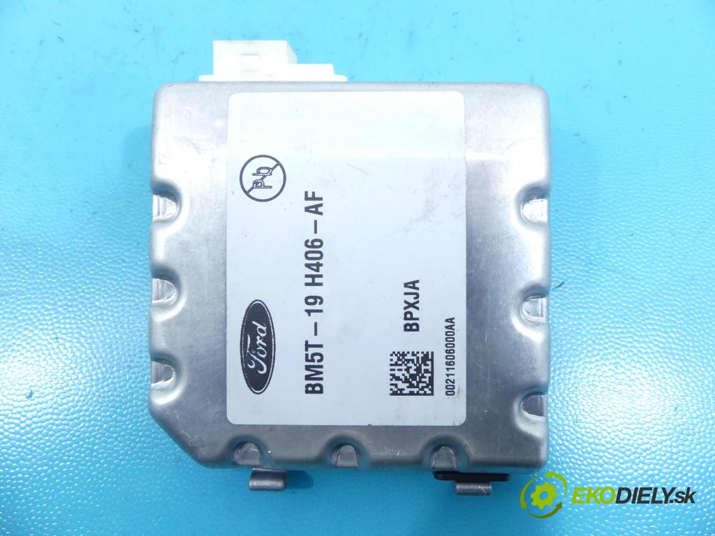 Ford Focus Mk3 2010-2018 1.6 tdci 95 HP manual 70 kW 1560 cm3 4- Kamera BM5T-19H406-AF