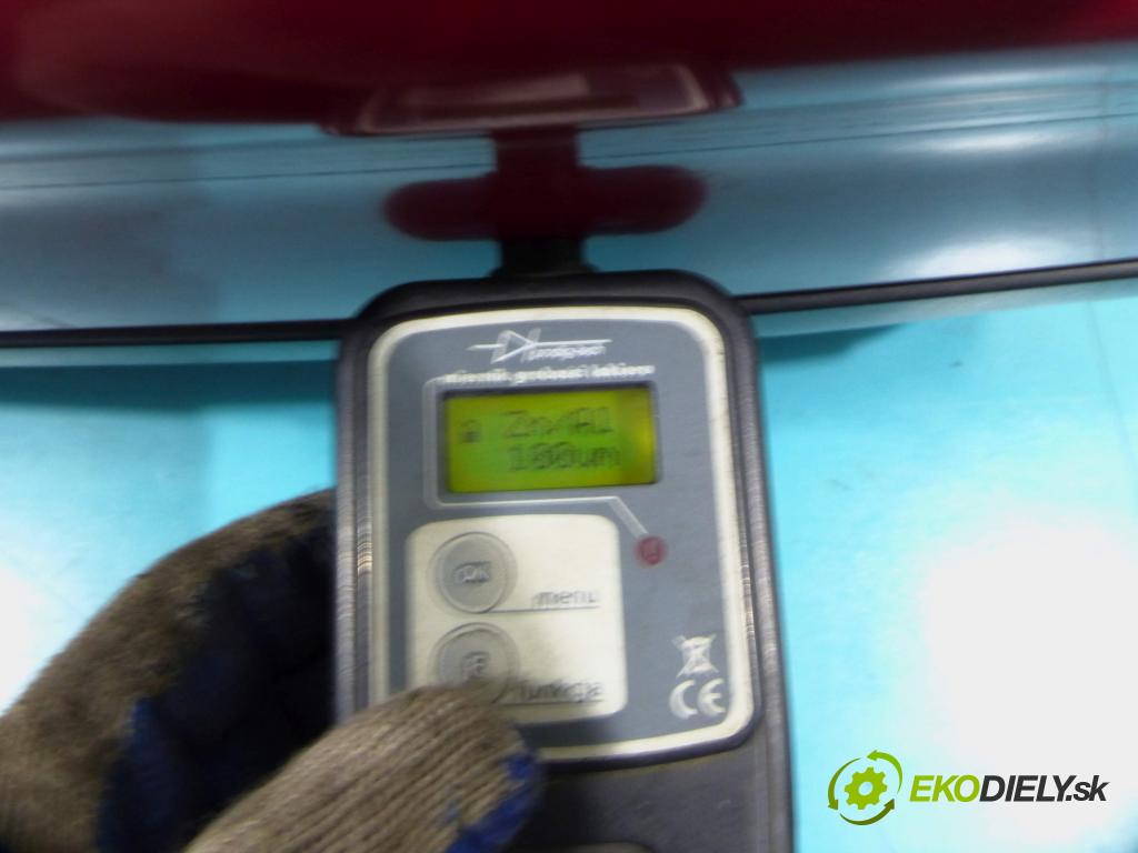 Skoda Felicia 1.3 mpi 68 HP manual 50 kW 1289 cm3 5- zadna kufor  (Zadné kapoty)