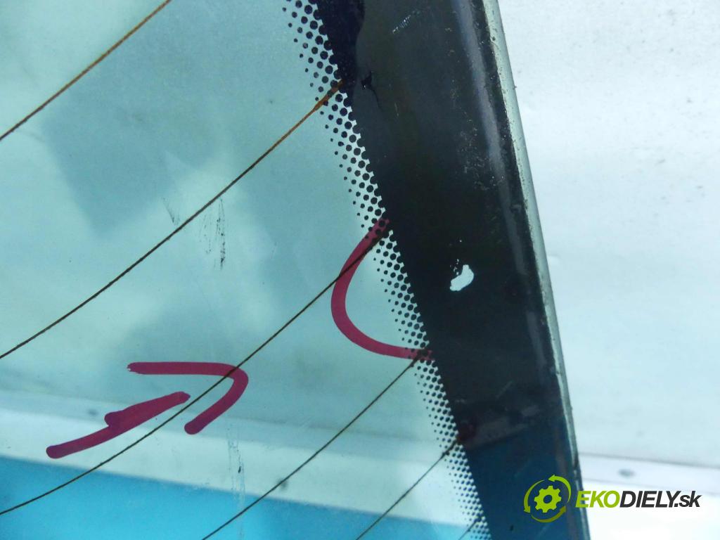 Mercedes 124 2.5d 126 hp manual 93 kW 2497 cm3 4- sklo zadní  (Okna zadní)