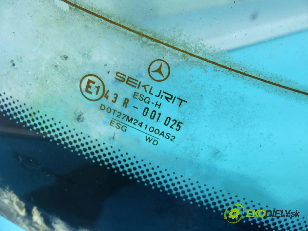 Mercedes 124 2.5d 126 hp manual 93 kW 2497 cm3 4- sklo zadní  (Okna zadní)